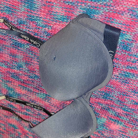 Calvin Klein bra - Picture 2 of 3